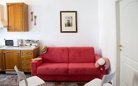 Tu Casa: Picturesque Guest House Napoli